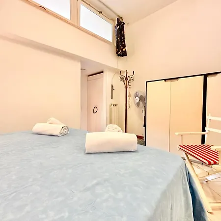 Apartment Hostdomus - Phil House - Sea View & Pool *